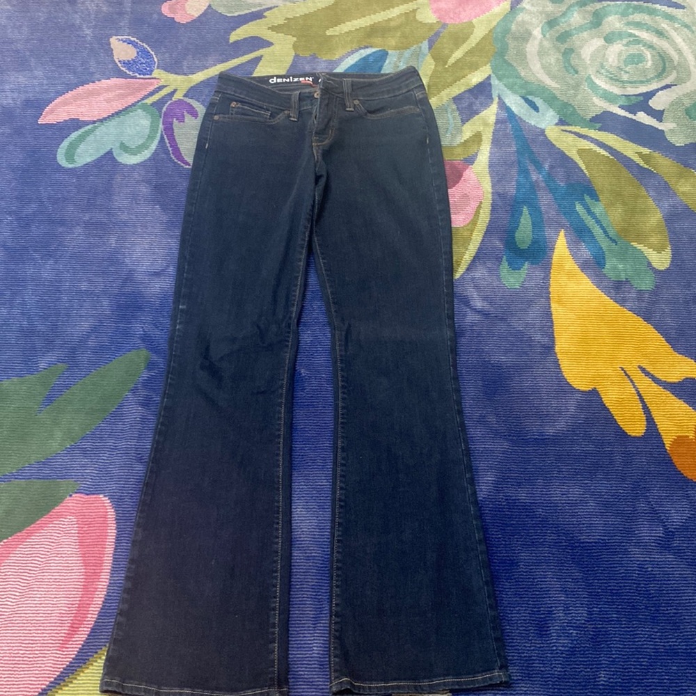 Levi bootcut shaping jeans